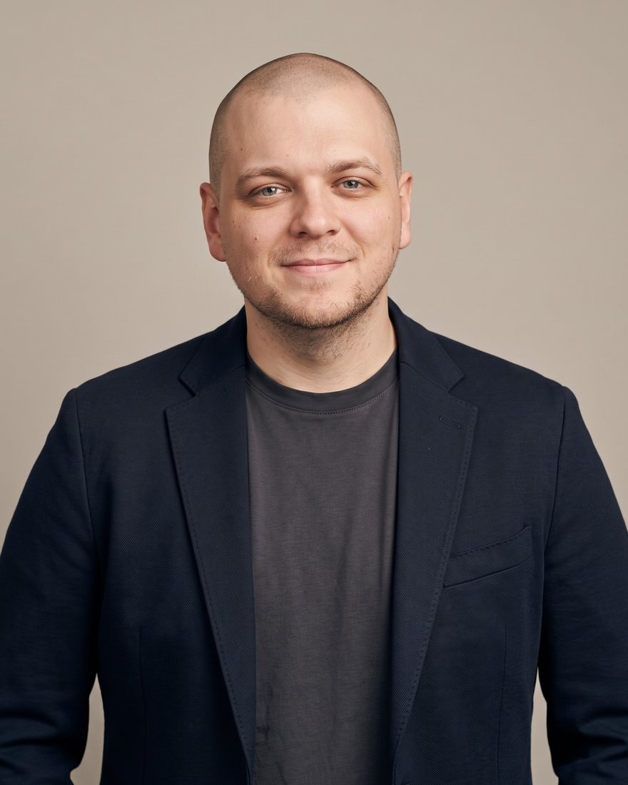 Dmitry Suponev — Zakladatel, Logics7